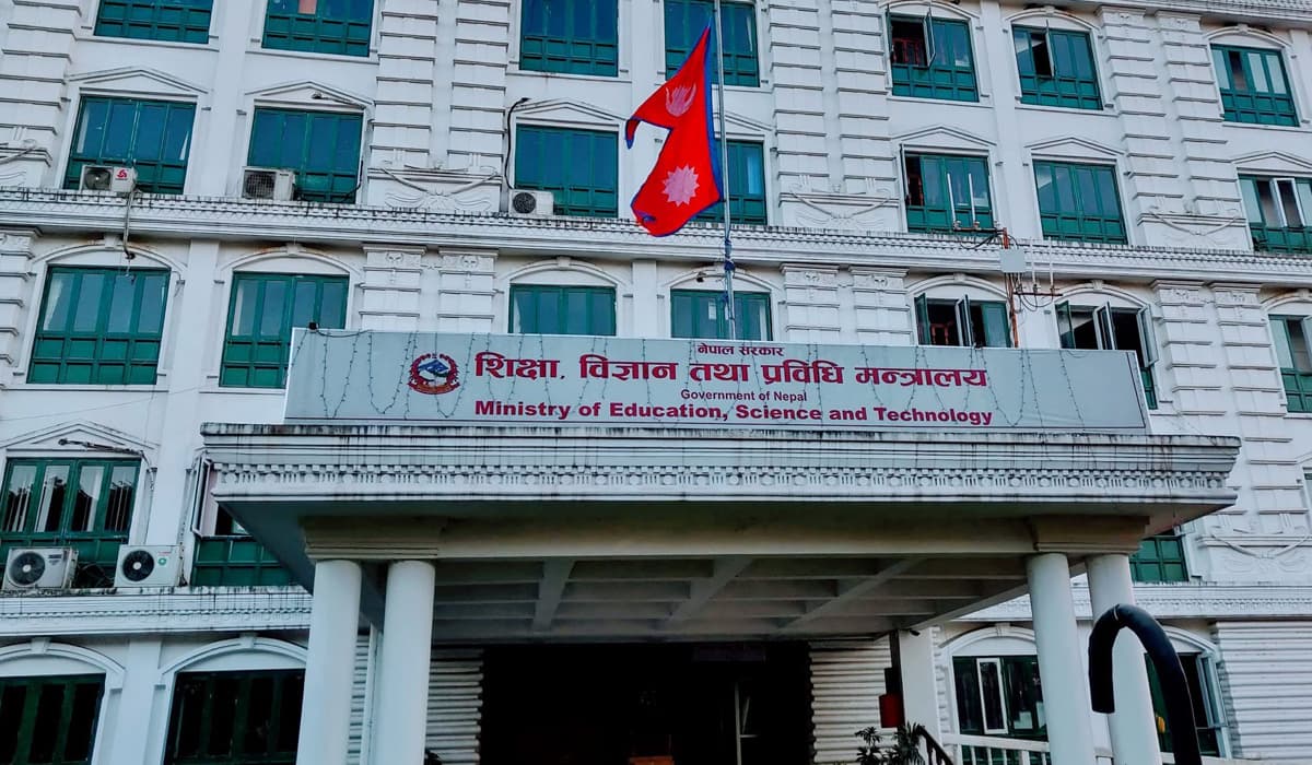 Only 720 Consultancies Renewed in Ministry of Education